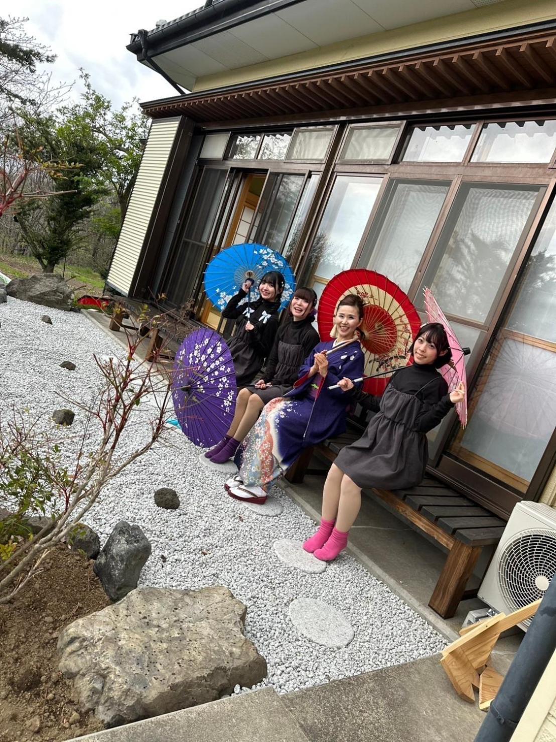 青森伝統芸能を楽しめる繭子の宿 하치노헤 외부 사진